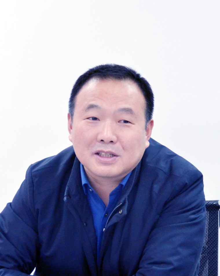 明光市委書(shū)記張秀山
